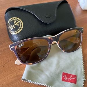 Ray-Ban Wayfarer Sunglasses